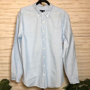 Gap long sleeve button down shirt